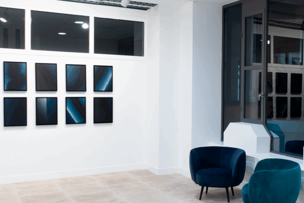 CHRIS PILLOT Peintures abstraites ABSOLU INDIGO Exposition Bordeaux Galerie Art'Gentiers